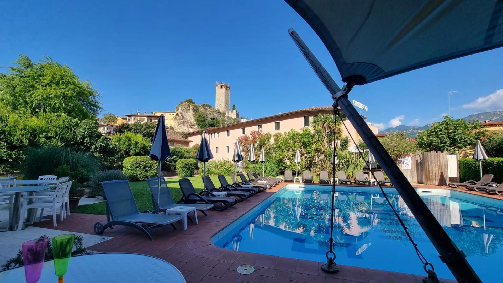 Hotel Luna Rossa (Adults Only) مالتشيزينيه المظهر الخارجي الصورة