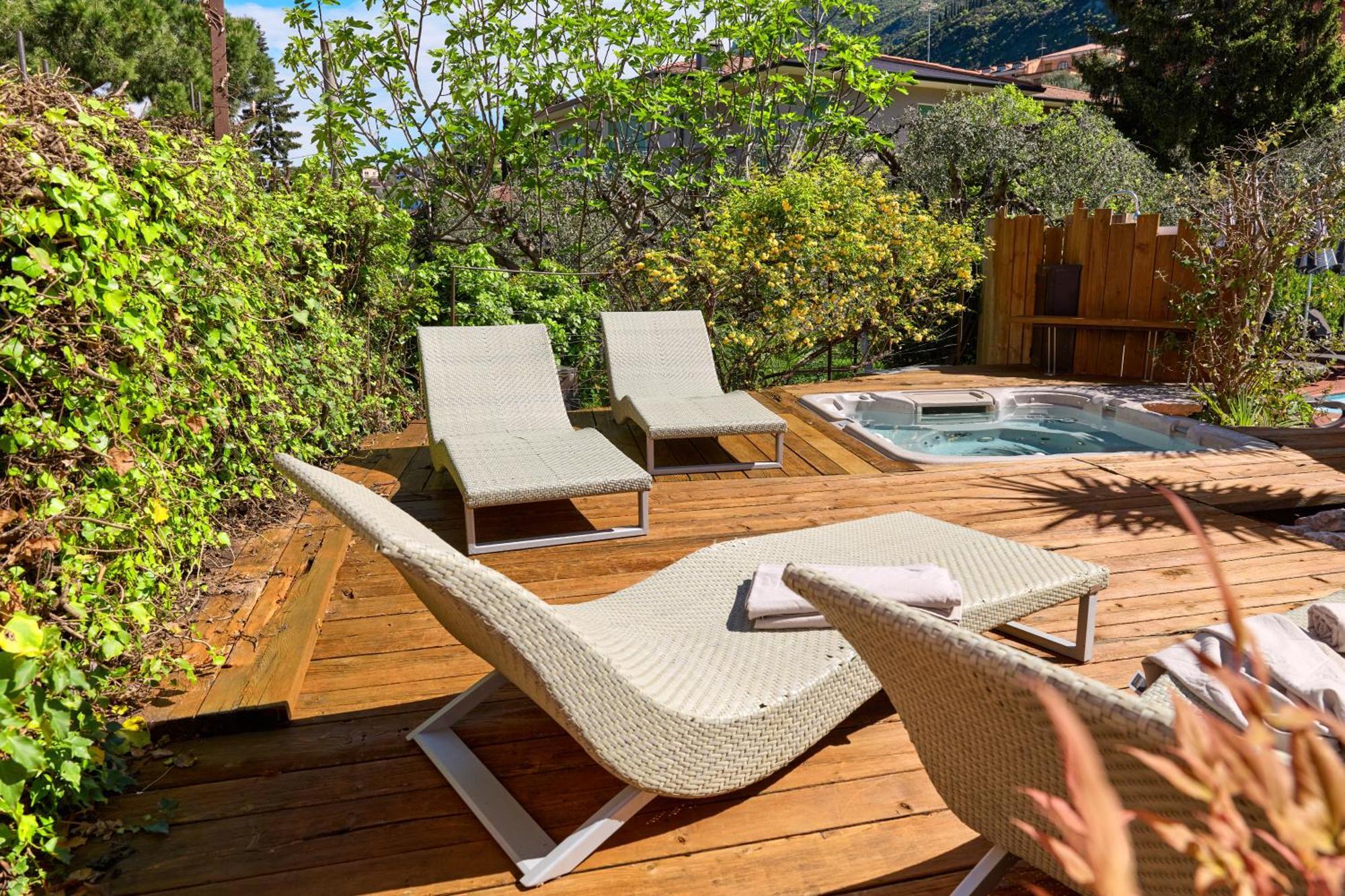 Hotel Luna Rossa (Adults Only) مالتشيزينيه المظهر الخارجي الصورة